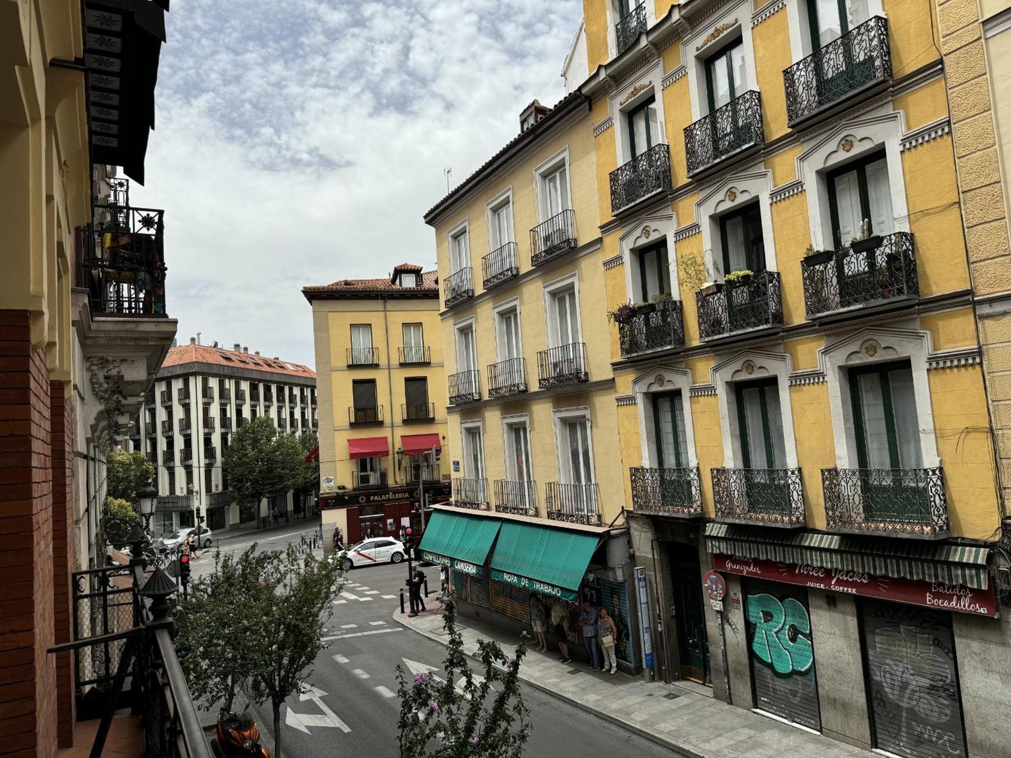 Plazamayorsuites Madrid Exterior photo